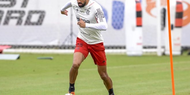 Fabricio Bruno tem propostas, mas tendência é por renovação com Flamengo