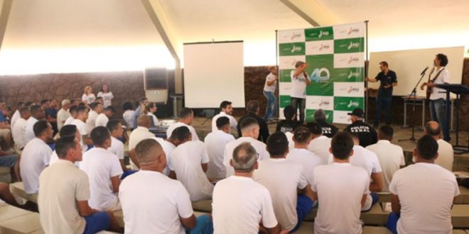 Seduc realiza última revisão do Enem para detentos; 1,3 mil fazem prova no Piauí