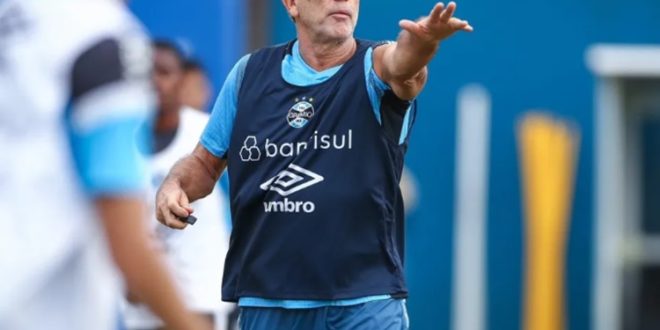 Grêmio confirma renovação e garante permanência de Renato Gaúcho