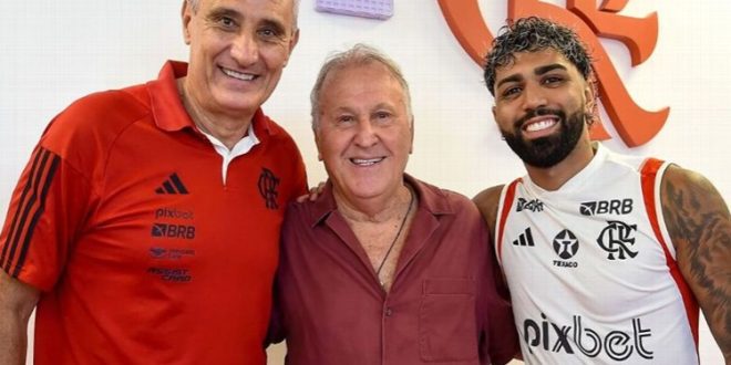 Zico recebe De La Cruz no CT do Flamengo e tira foto ao lado de Gabigol