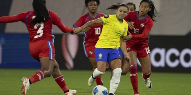 Brasil goleia Panamá e garante liderança no Grupo B da Copa Ouro Feminina