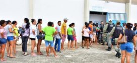 Semana Santa: Prefeitura de Floriano entrega 8 mil cestas básicas para famílias carentes