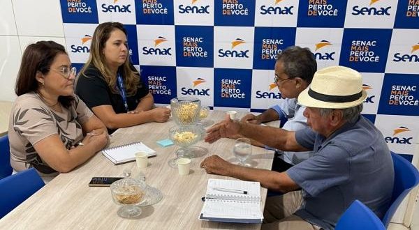 Prefeitura de Floriano articula evento com empresários do comércio em parceria com SESC/SENAC